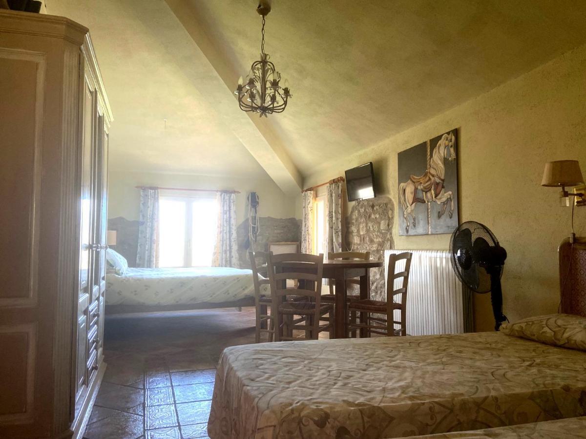 Maspitra B&B Besalú Buitenkant foto